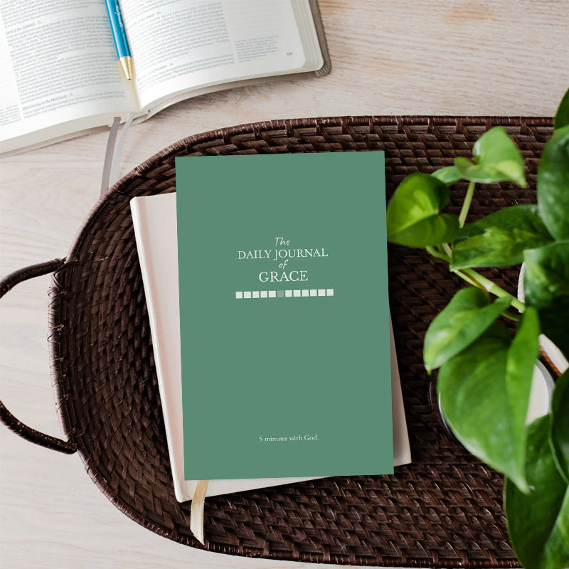 The Daily Journal of Grace: 5 minutes with God