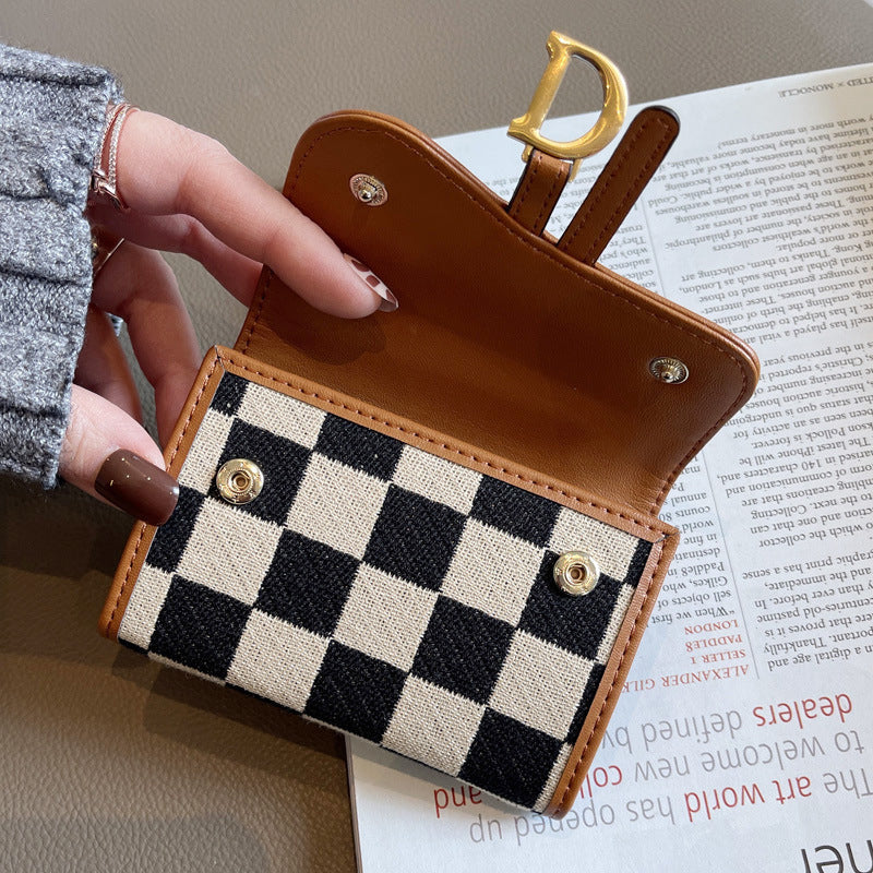 Checkerboard Pattern D Letter Design Card Holder