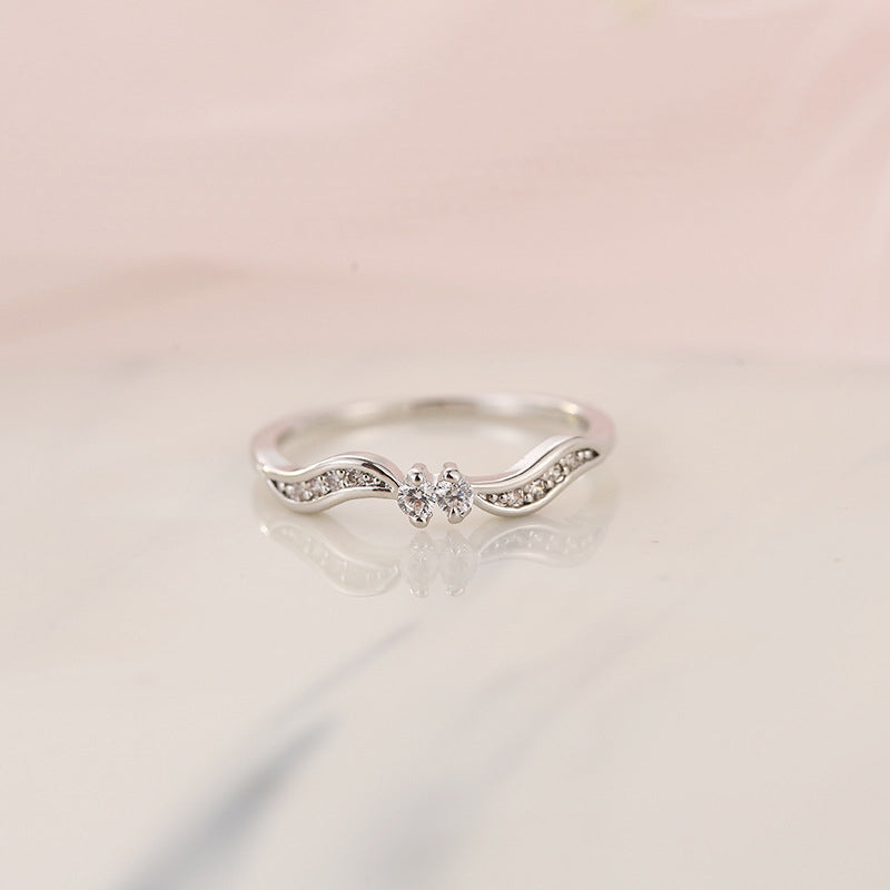 Double Stone Wavy Ring