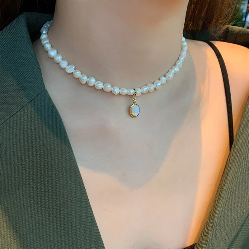 Vintage Gentle Pearl Necklace